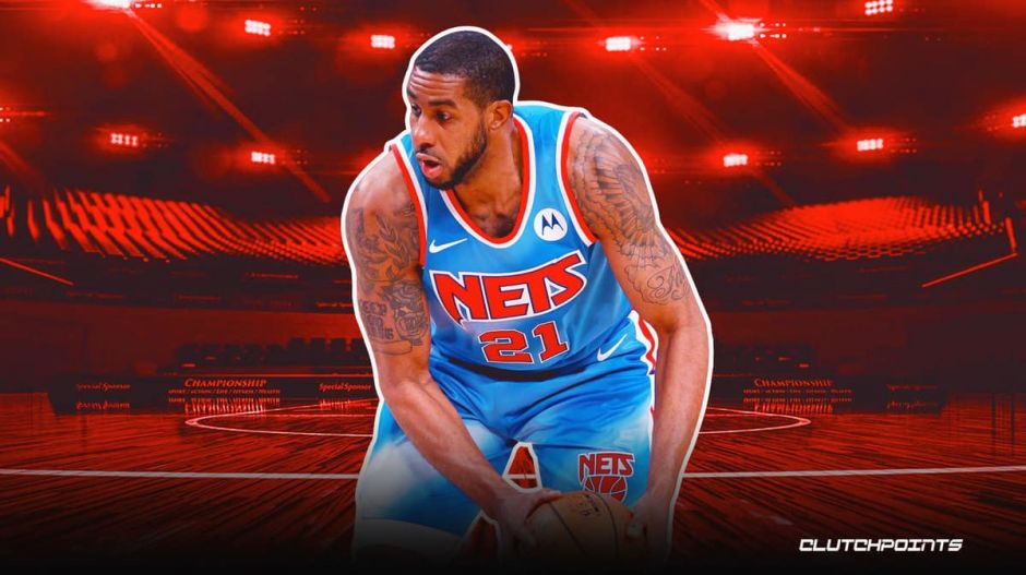 以其敏锐的 以其敏锐的