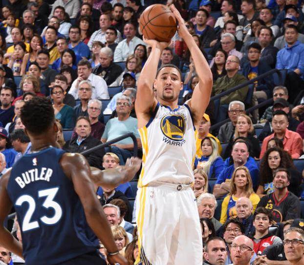 以高位手递 以高位手递